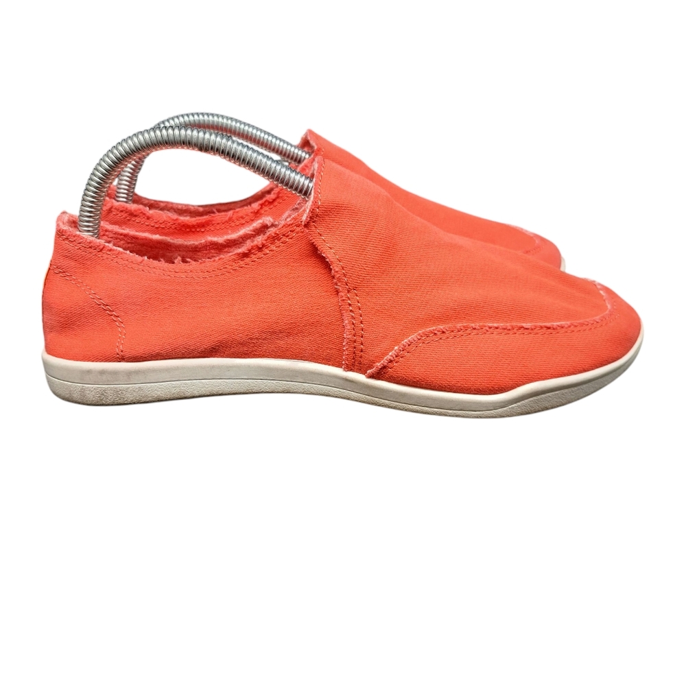 Vionic Beach Collection Malibu In Red Canvas Size 8.5